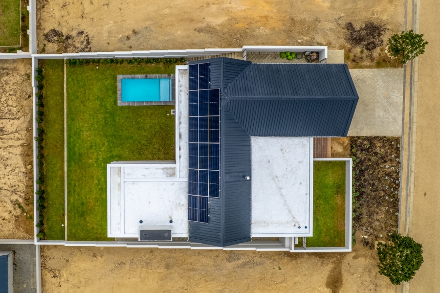 5 Bedroom Property for Sale in Mount Royal Golf Estate Western Cape